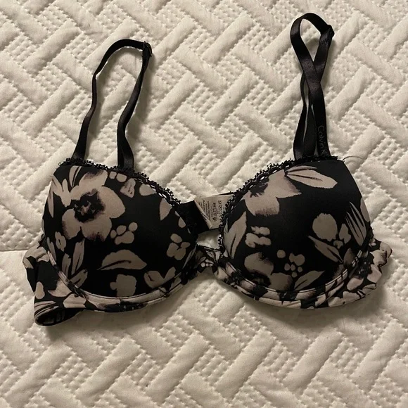 Calvin Klein | Bra - Picture 1 of 3